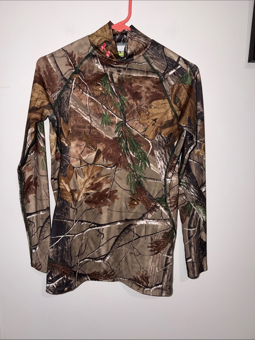 Under Armour Women's Long-Sleeve Realtree Camo Performance Top - Brown/Green
